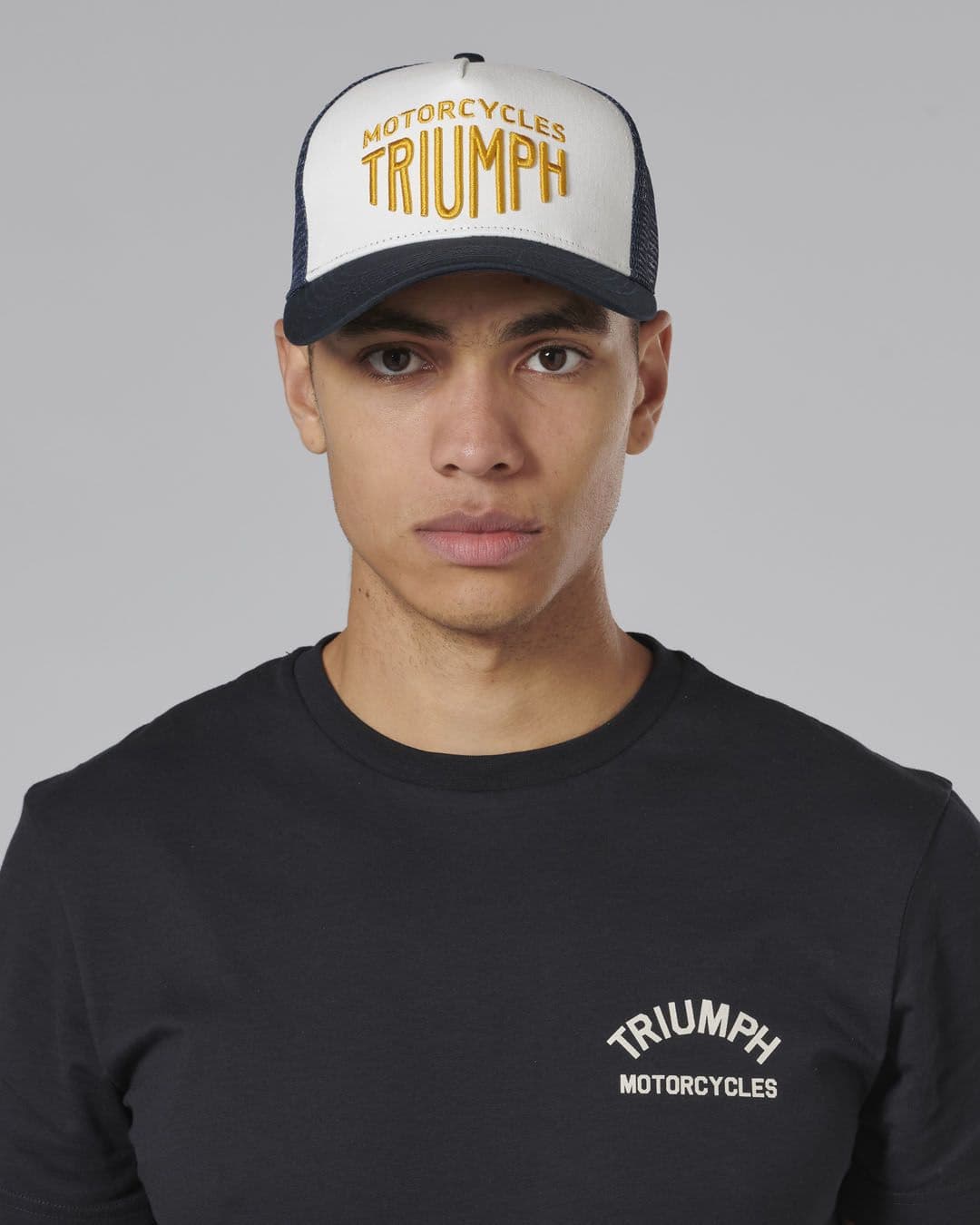 Gorra Trucker Ellis Hueso/azul Marino Triumph