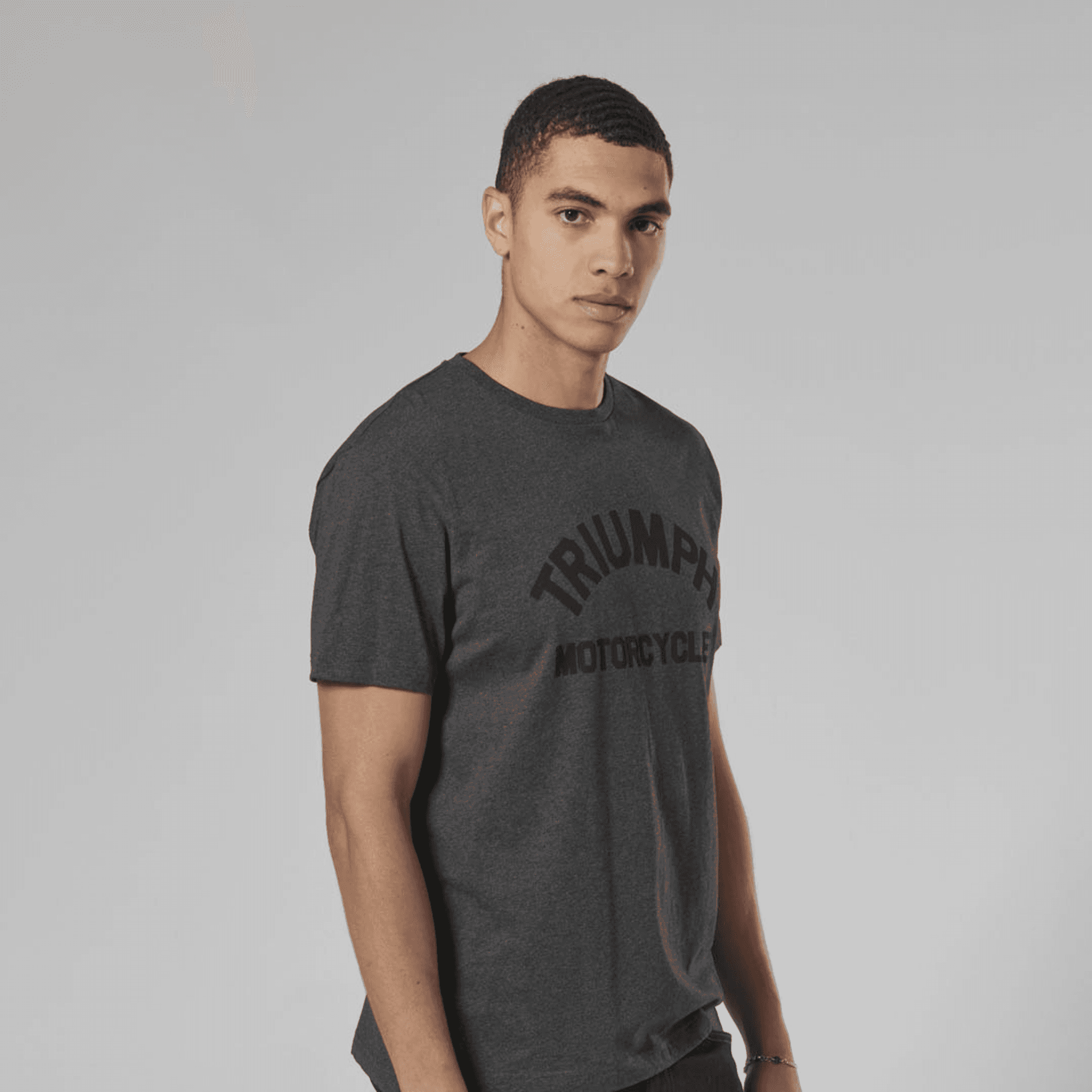 Remera Algodon Hombre Negro Burnham Triumph